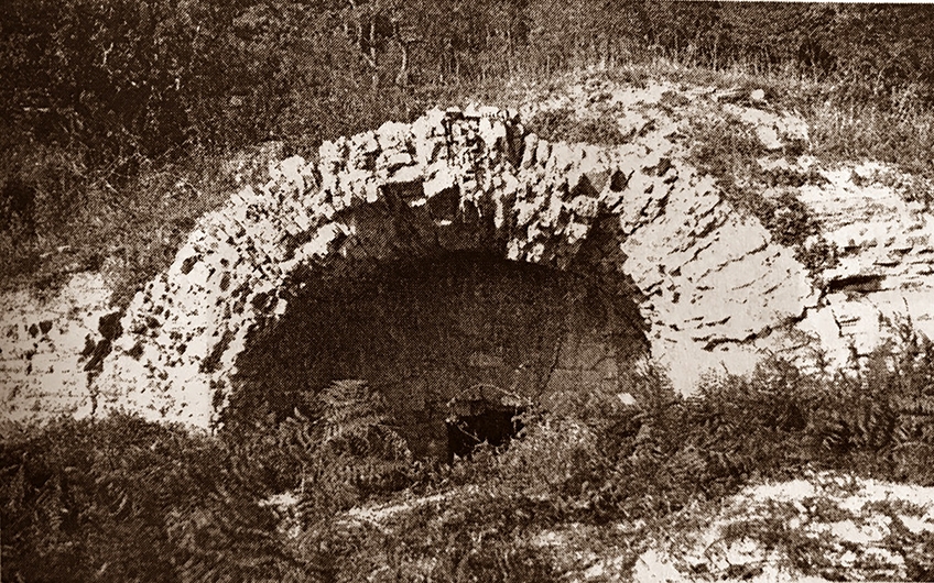 KARAKOÇLU BEYLİK MEZARI